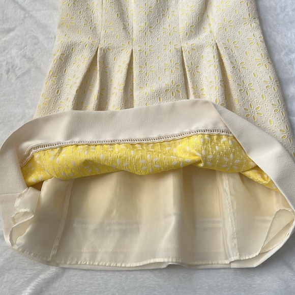 Women Plus Size Sleeveless Eyelet Flowers Pleated Butter Yellow Midi Dress 14P - Picture 10 of 11